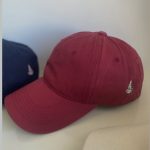 GORRA VISERA ROJA