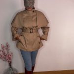 Gabardina con capa camel