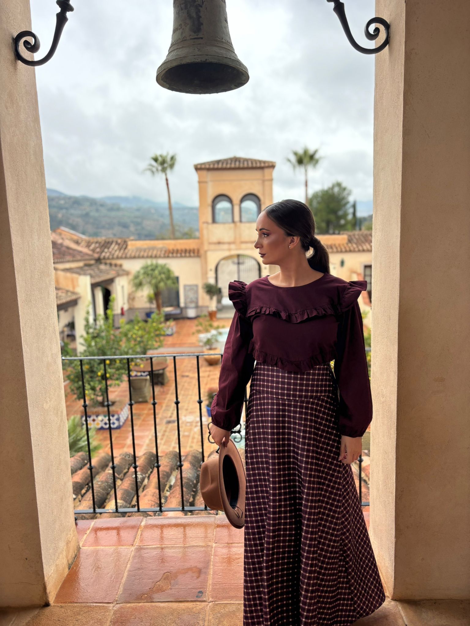 WhatsApp Image 2025-12-03 at 08.27.02