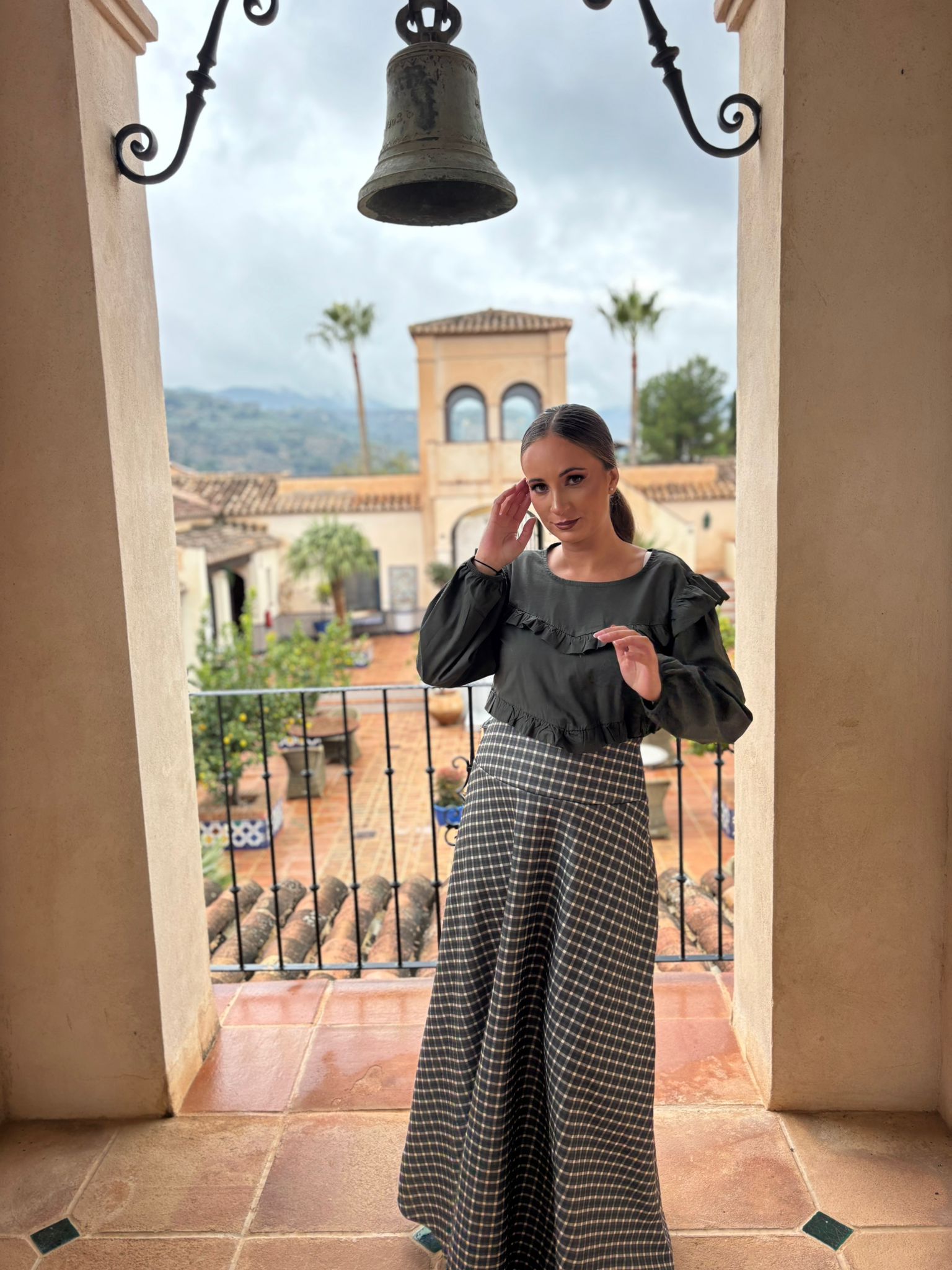 WhatsApp Image 2025-12-03 at 08.27.05