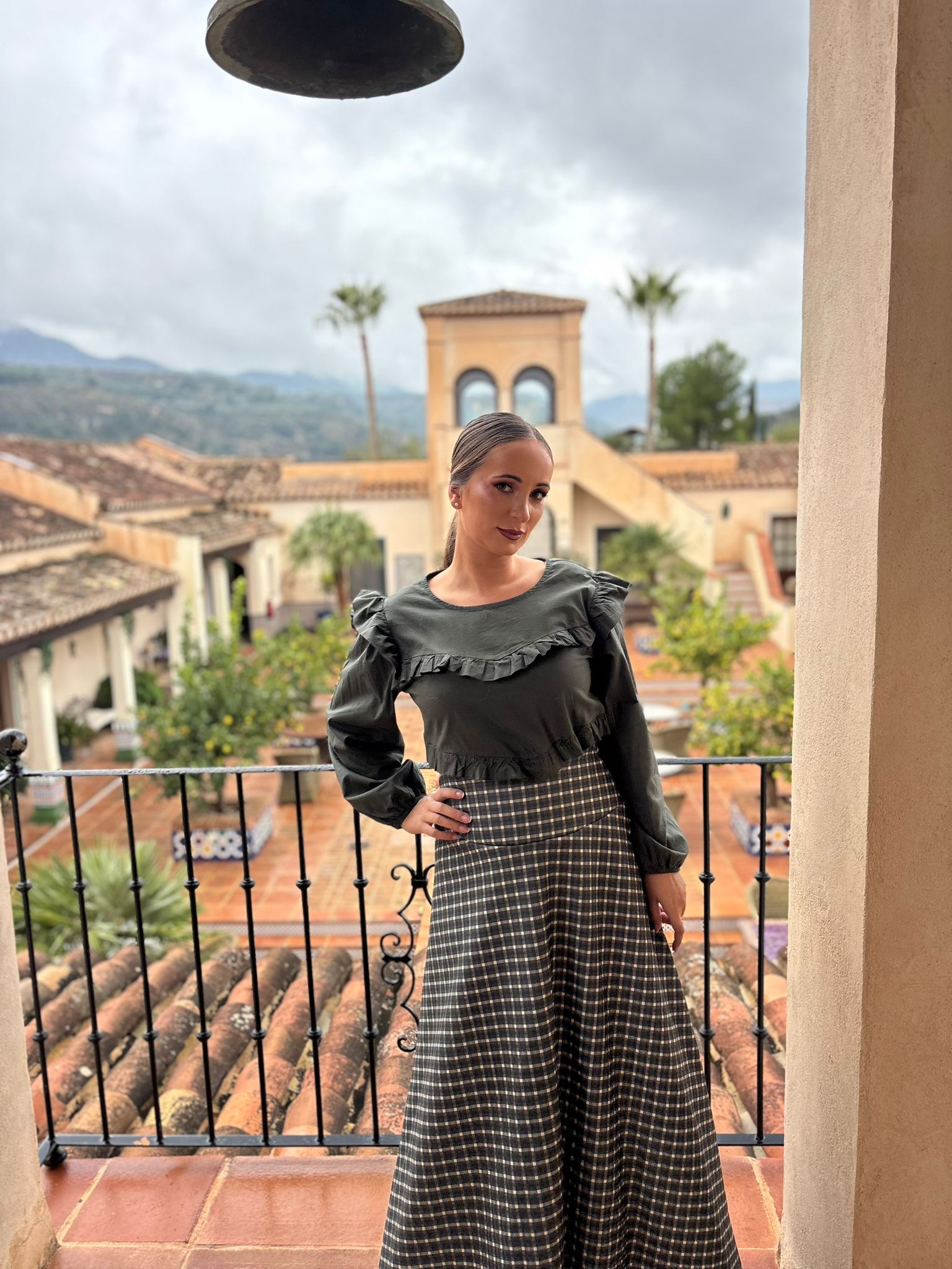 WhatsApp Image 2025-12-03 at 08.27.06